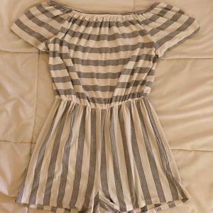 Romper off the shoulder